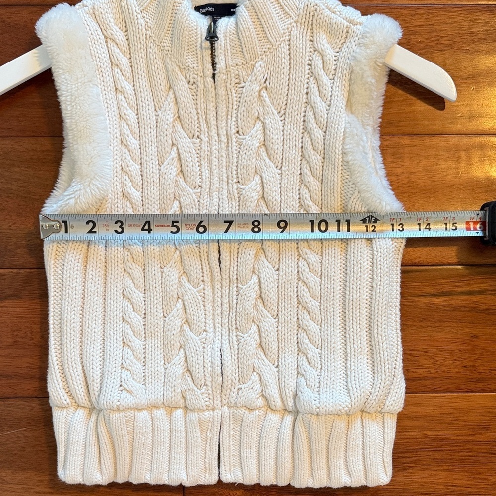 Gap Kids Cream Cable Knit Sweater Vest Size L (10) - Picture 6 of 7